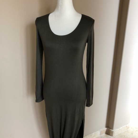 Fitted maxi dress - Picture 4 of 4